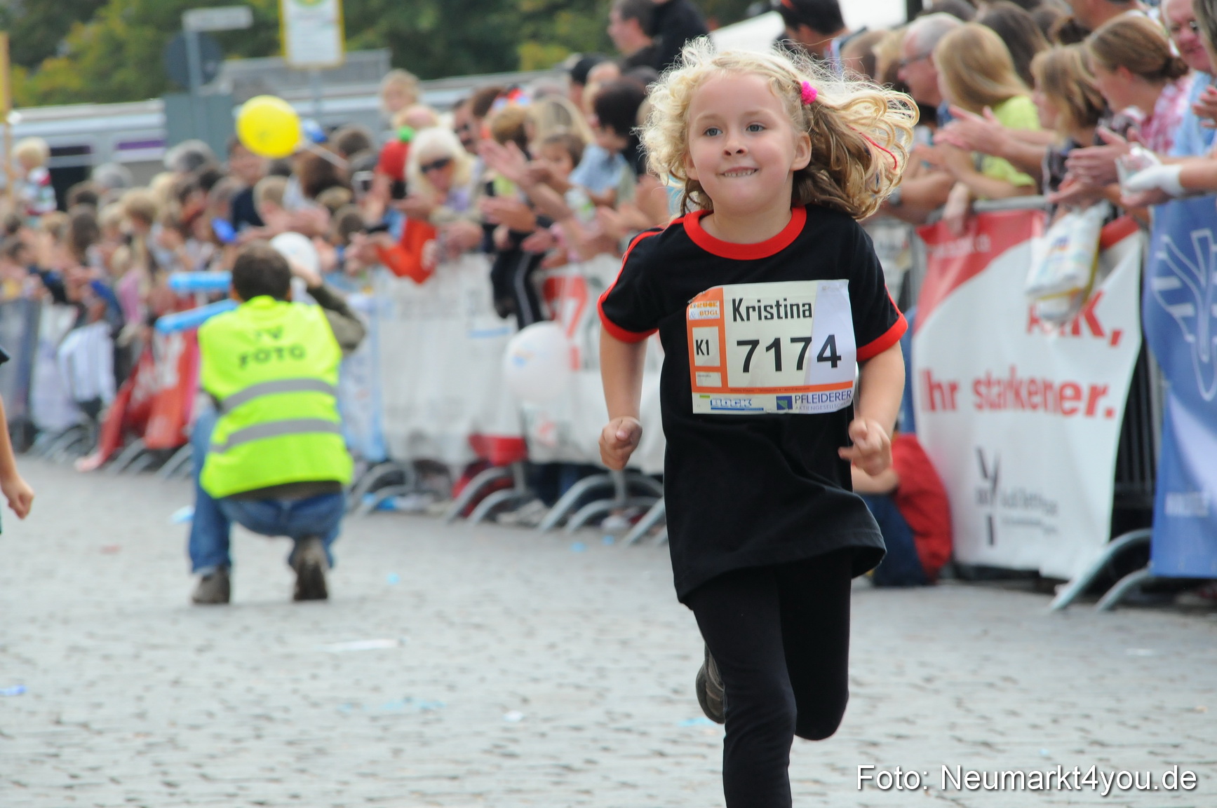 0014 Stadtlauf Neumarkt Bambinilaeufe 200909